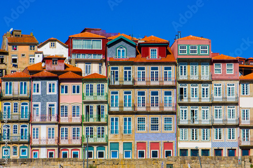 Colour houses of Porto