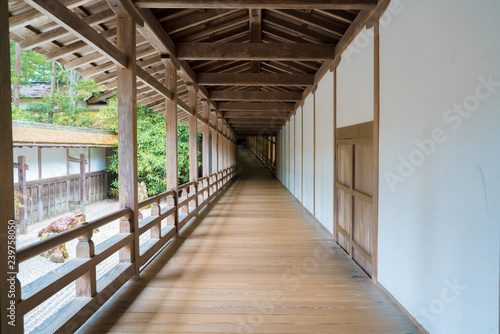 高野山 金剛峯寺の廊下 photo
