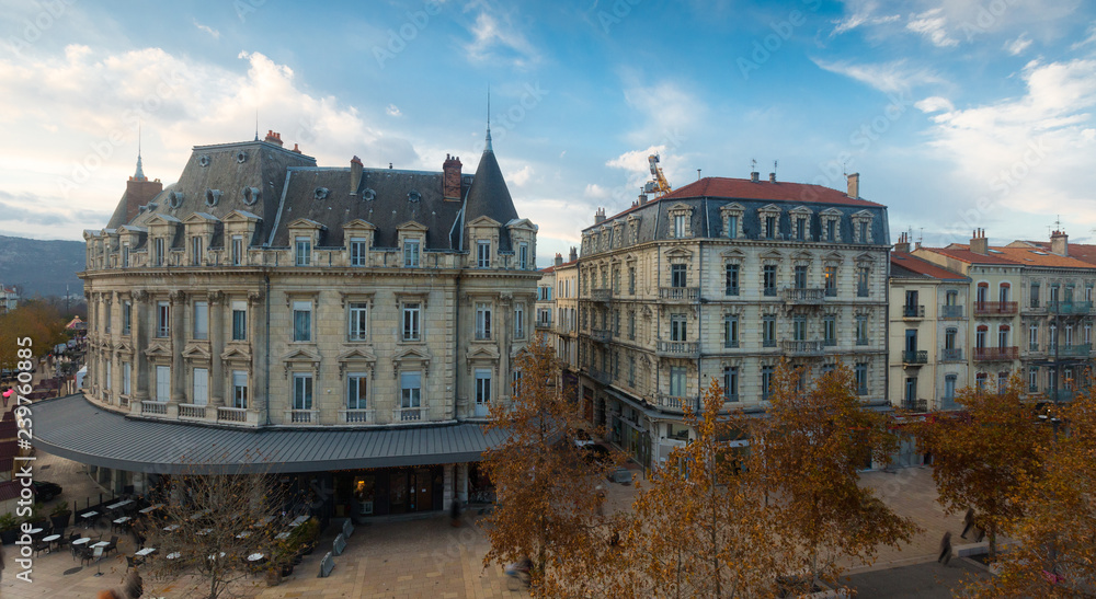 Fototapeta premium Panoramic views of Valence, France