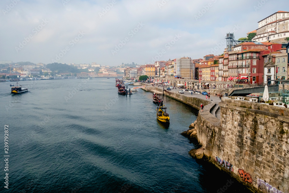 Obraz premium view of river of Porto Portugal