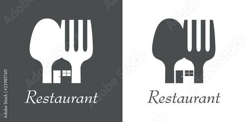 Logotipo Restaurant con cubiertos como vivienda en espacio negativo en gris y blanco