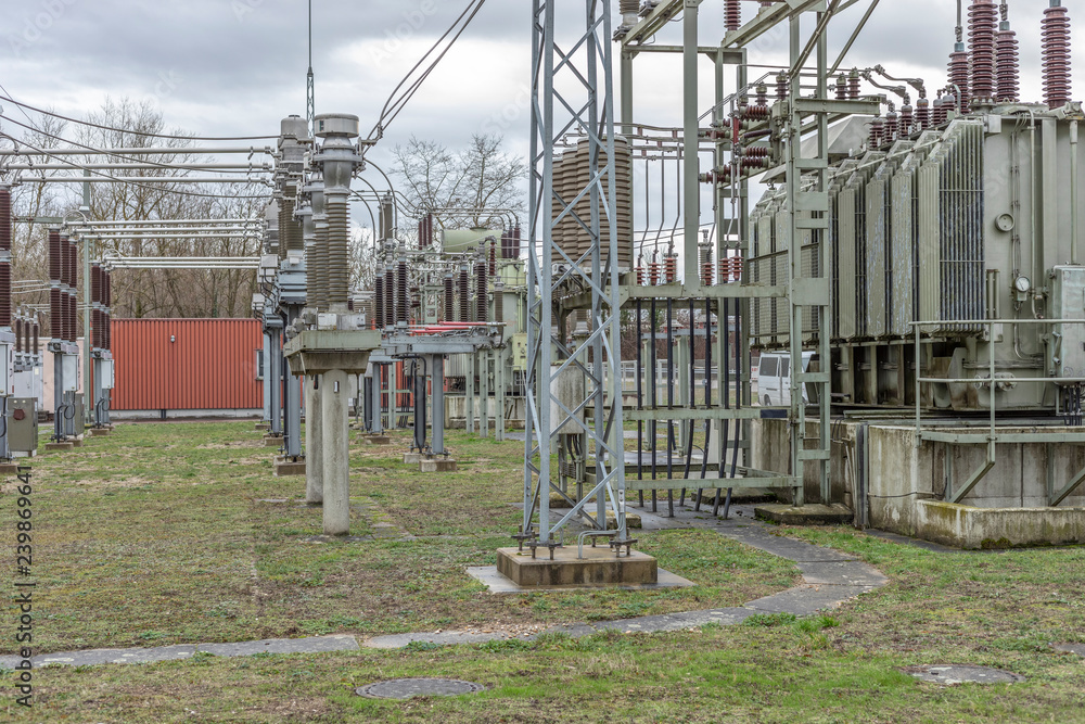 Trafo und E spulen in einem Elektrowerk Trafo und E spulen in einem Elektrowerk