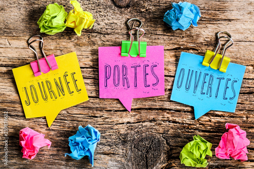 Foto post it note : Journée portes ouvertes (français)