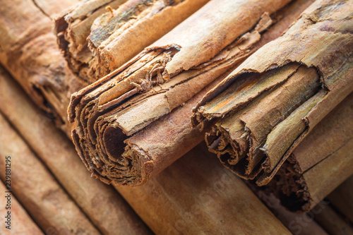 Tableau sur toile macro, spices, natural Ceylon cinnamon, sticks, close-up