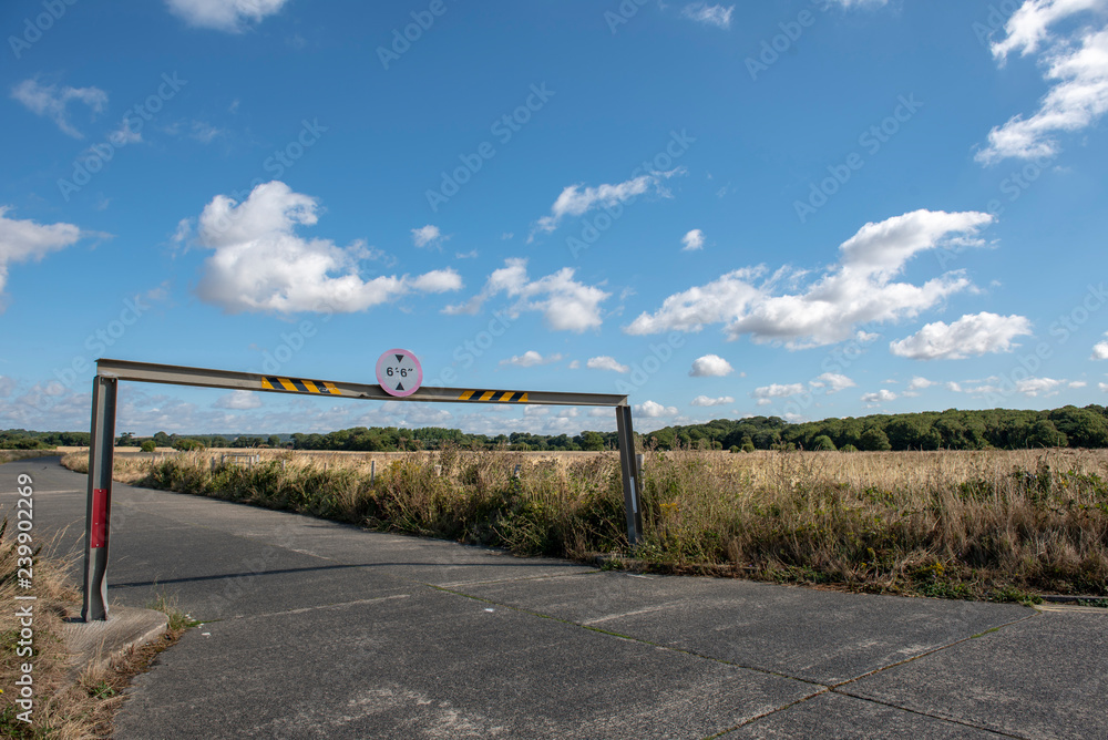 Obraz premium Height restriction barrier