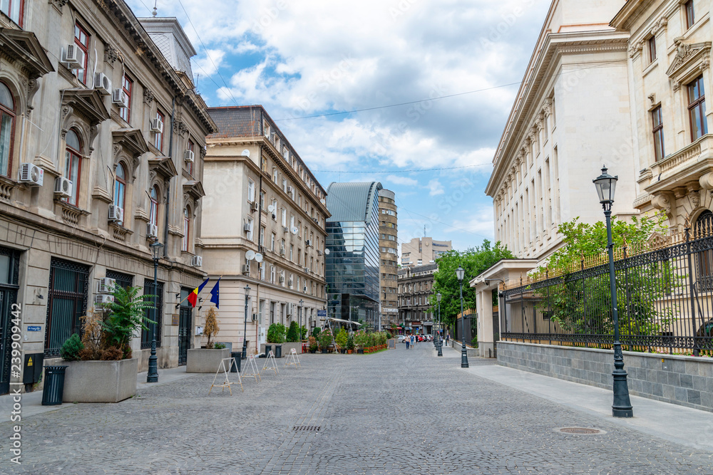 Obraz premium niesamowity widok na ulicę w Bukareszcie w Rumunii