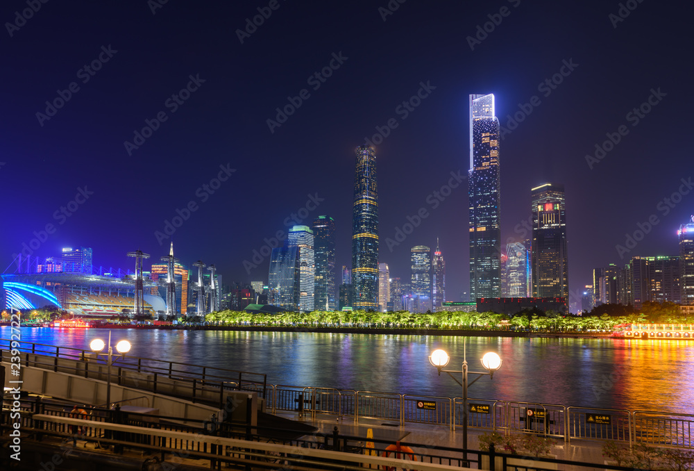 Naklejka premium Night view of Guangzhou city, China