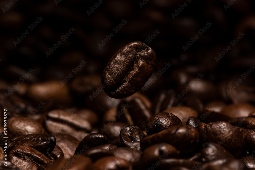 Fototapeta premium コーヒー豆を焙煎
