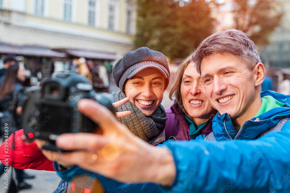 Fototapeta premium Friends take a selfie.