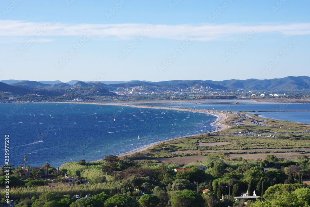 presqu'île de giens - plage de l'almanarre - var