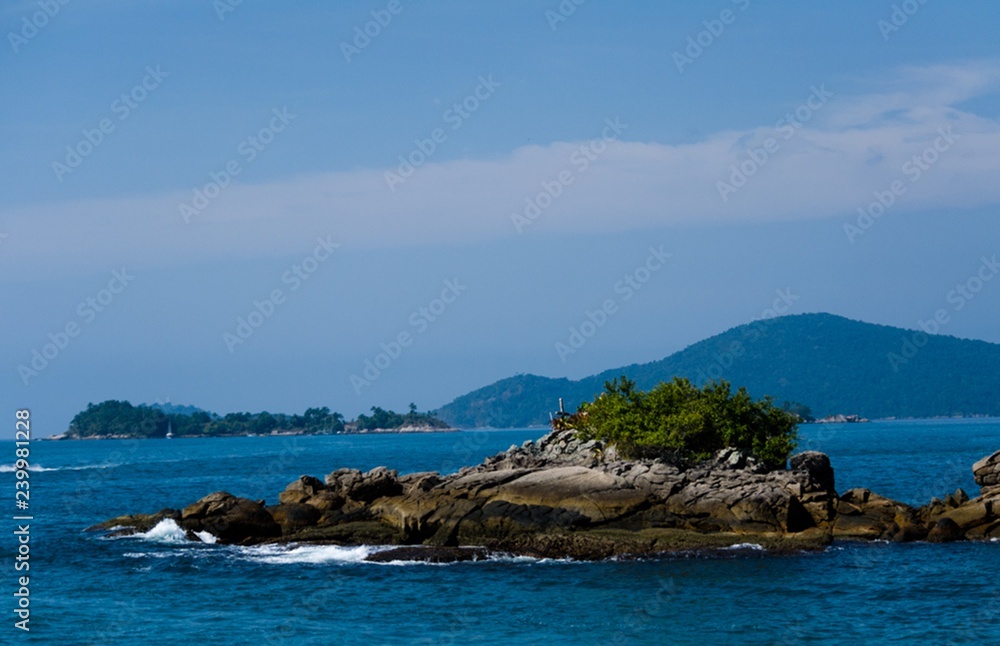  small island of the Brazilian sea