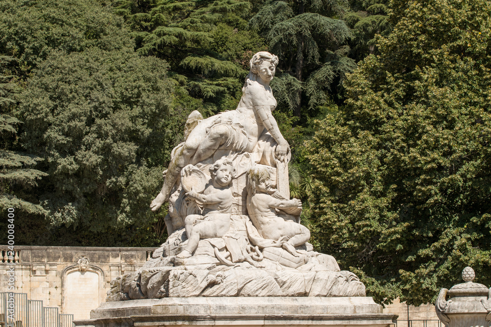 Jardins de la Fontaine in Nimes in Südfrankreich