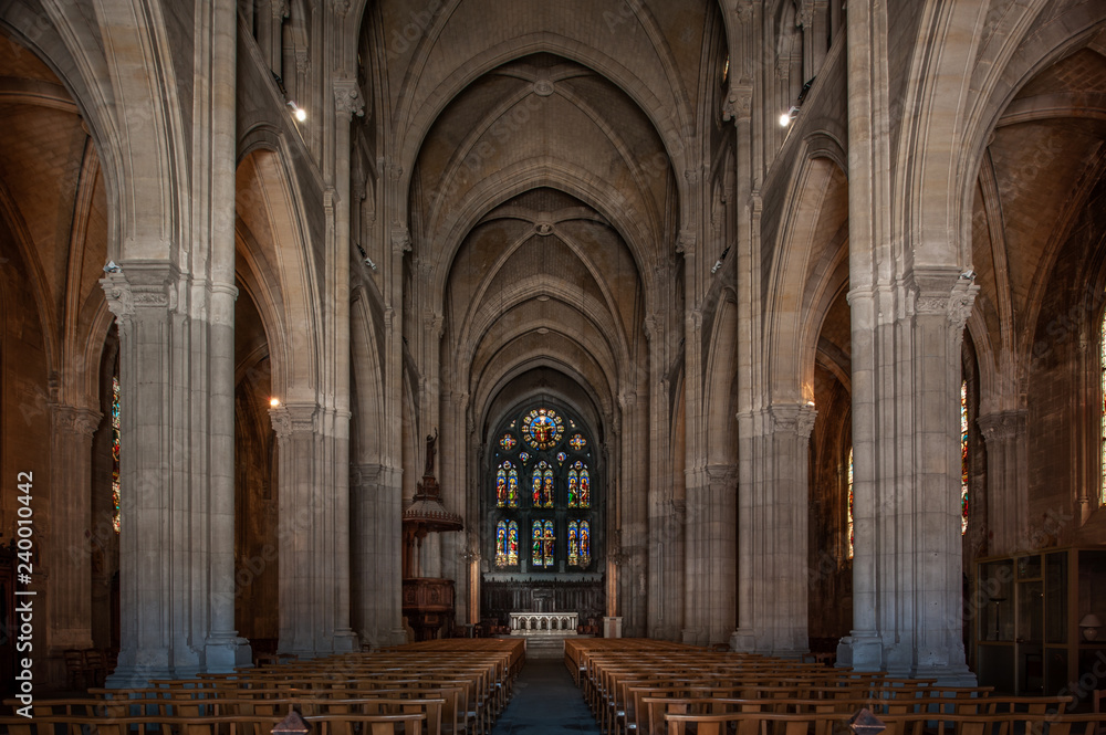 Kirche Saint-Baudile in Nimes in Südfrankreich