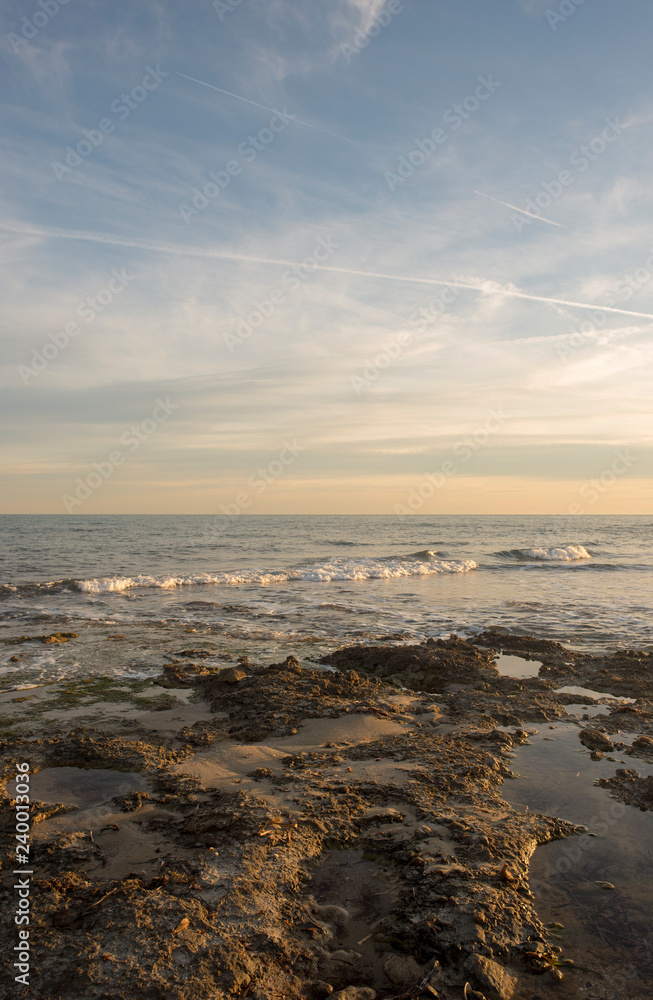 Obraz premium The coast of the renega in Benicasim at sunset