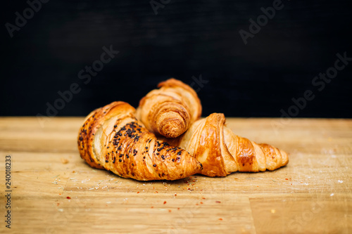 Fresh french croissant on t...