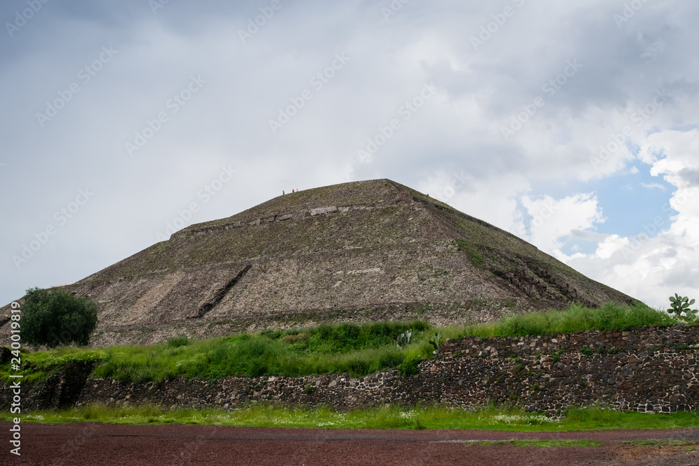 Sonnenpyramide Teotihuacán in Mexiko Stadt