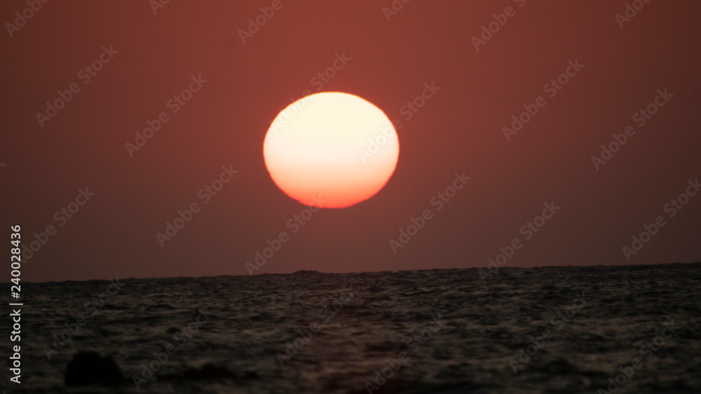 Coucher de soleil sur la mer Egee