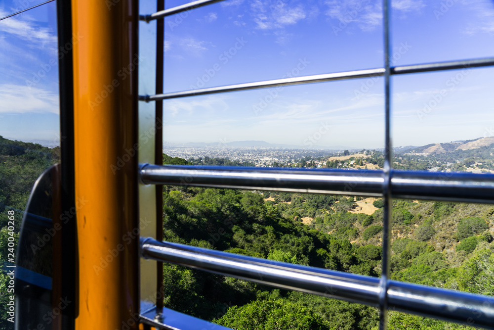 Fototapeta premium inside at cable car view San Francisco bay area