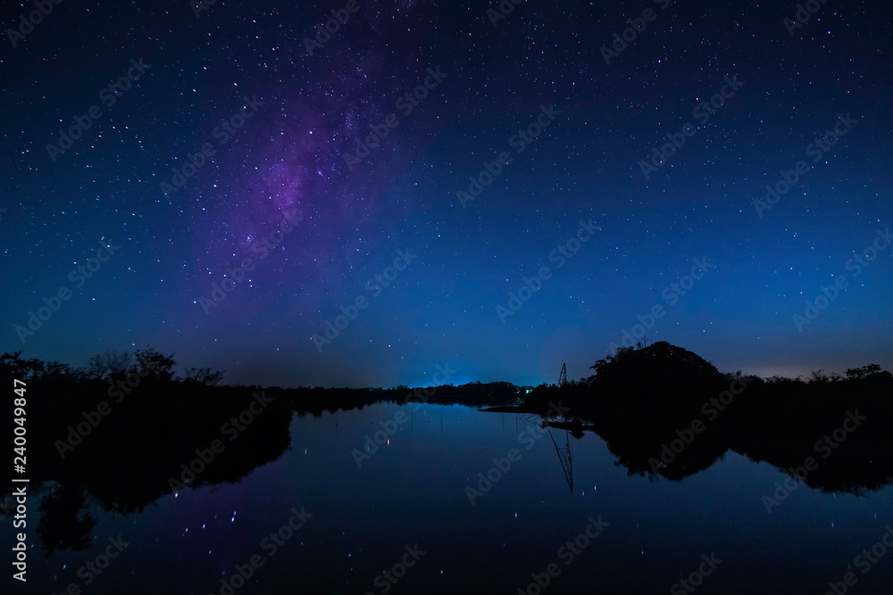 Fototapeta premium Landschaft Nacht mit Milchstraße