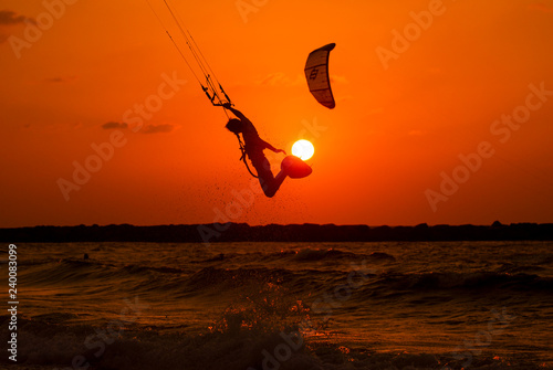 Canvas Print Kite surfing at sunset