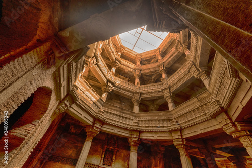 Canvas-taulu ancient well in Ahmedabad, India. February 2016