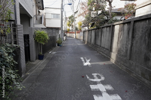 町中の風景 © 藤木N鮭