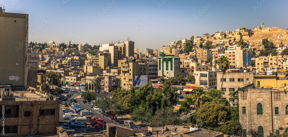 Φωτογραφία Amman - September 29, 2018: View from the Roman Amphitheater in the center of Am