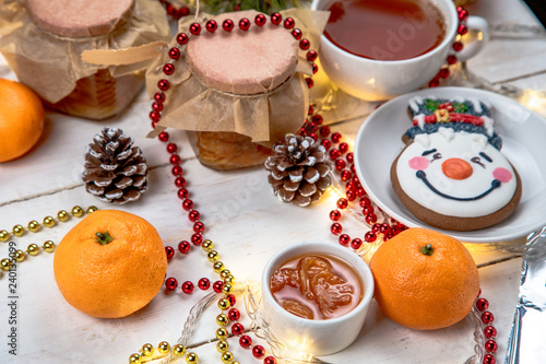 tea with tangerine jam and cookies