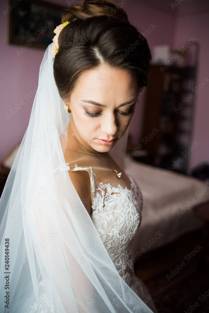 Fototapeta premium Beautiful bride preparation morning