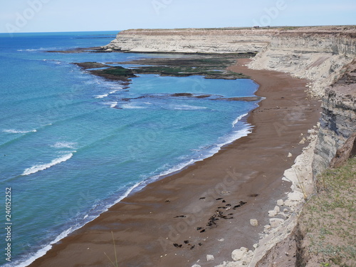 Obraz na płótnie The atlantic ocean coastline along Peninsula Valdes w salonie