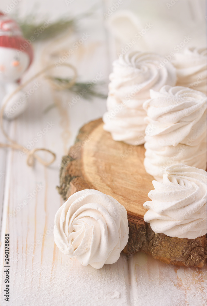 Light, airy dessert of marshmallow. Delicious and fragrant marshmallows. Marshmallow in a light vein and with powdered sugar Light, airy dessert of marshmallow. Delicious and fragrant marshmallows. Marshmallow in a light vein and with powdered sugar