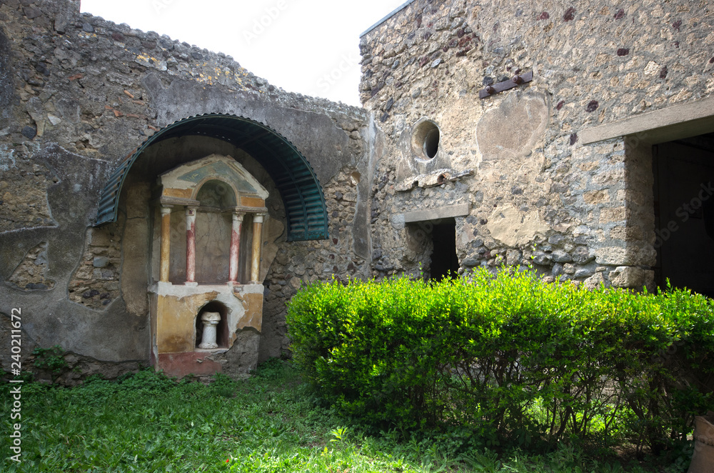 Ruins of the historical Roman city, Pompei, Naples / Italy Ruins of the historical Roman city, Pompei, Naples / Italy