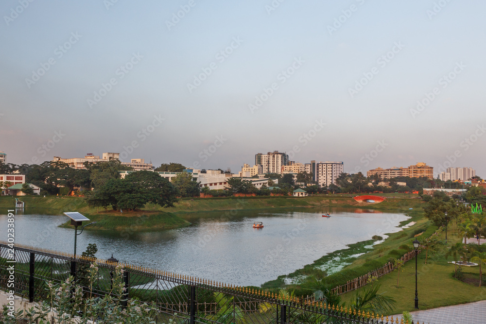 Fototapeta premium Chetpet lake also known as Chethupattu Aeri in tamil language.