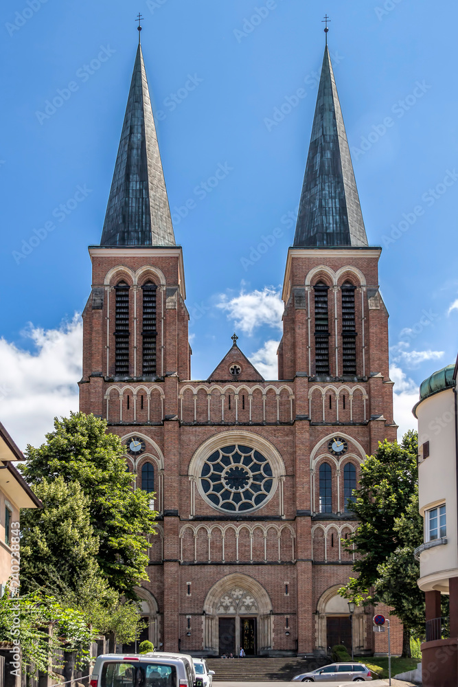 Bregenz Kirchtürme der Pfarrkirche Herz Jesu 