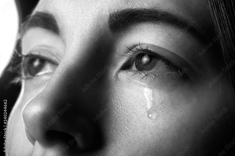 Naklejka premium sad crying girl