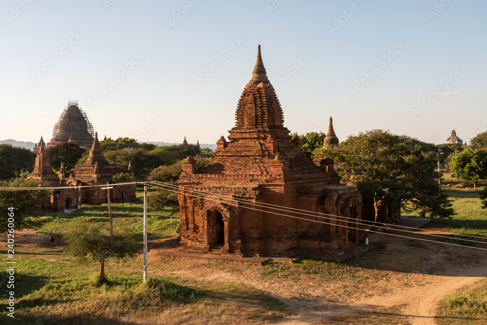 Parque arqueolàogico de los antiguos templos y pagodas de Bagan. Myanmar