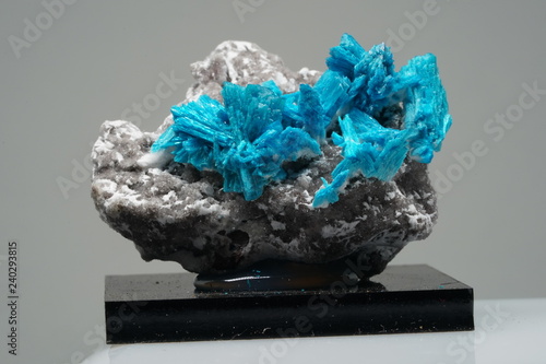 Mineral, Cavansit, Kristall, Hellblau, Stufe, Pune, Pakistan, Mineral, Edelstein photo