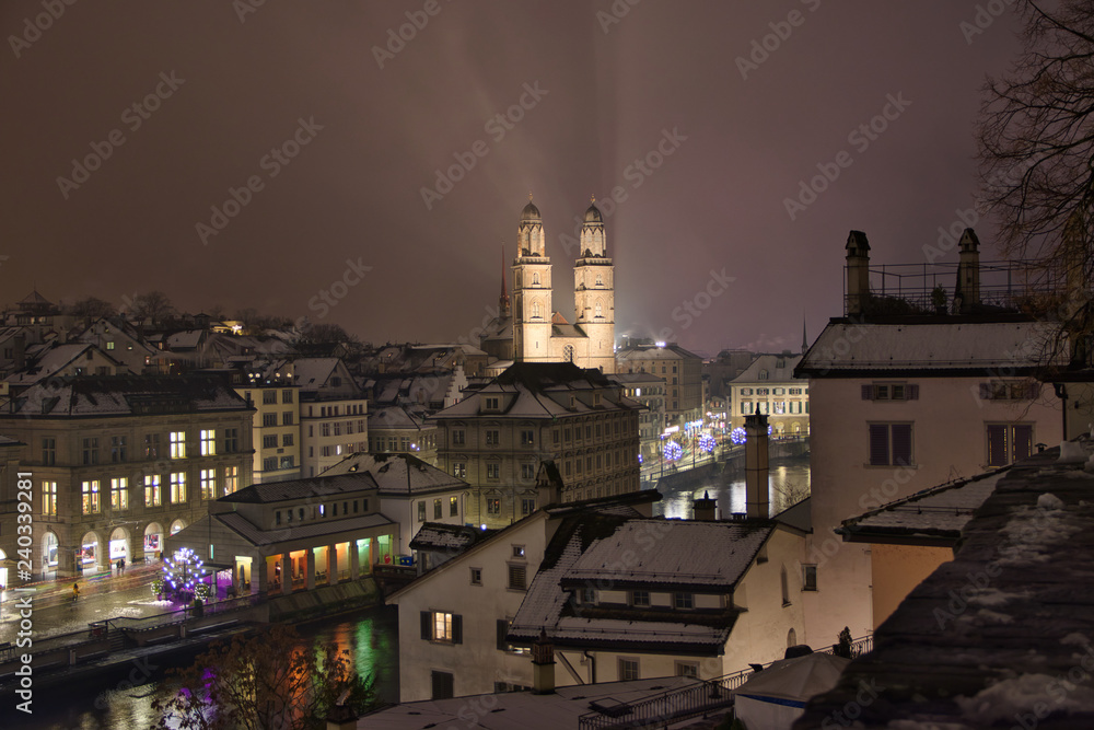 Grossmünster im Winter