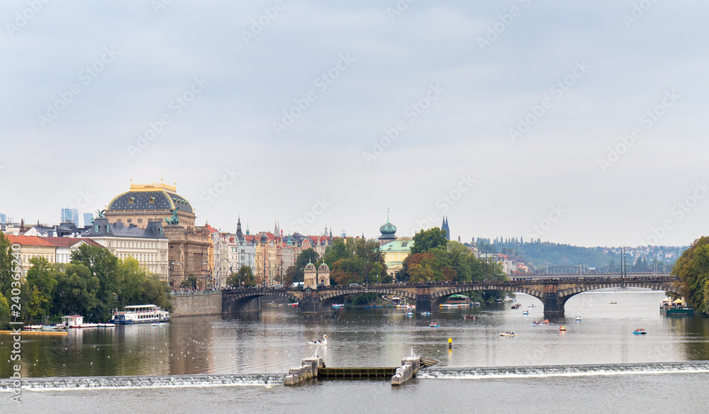 Naklejka premium view at Charles Bridge and Castle