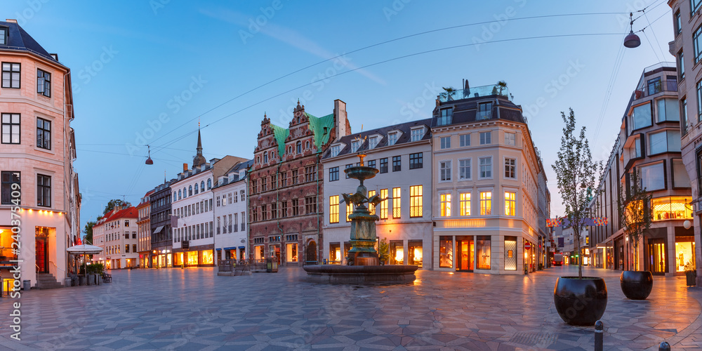 Obraz premium Stroget street, Amagertorv, Copenhagen, Denmark