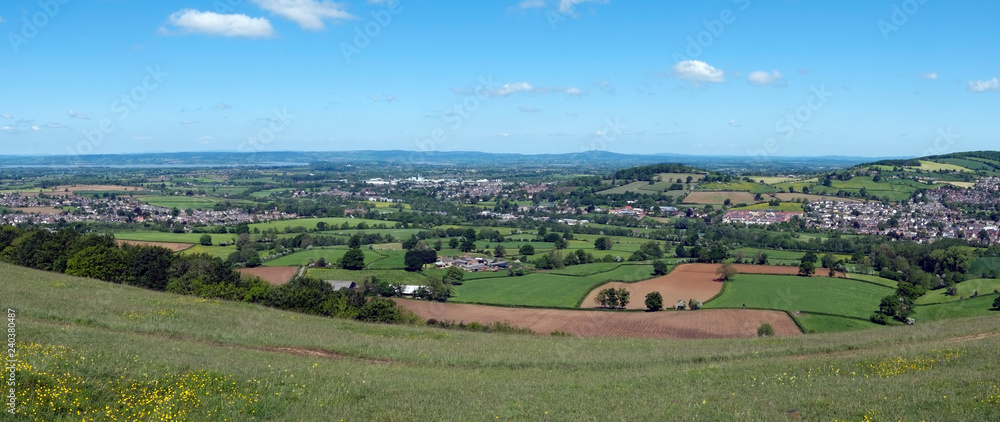Panoramic views over the Severn Vale from The Cotswold Way long distance footpath on Selsley Common, Stroud, Gloucestershire, Cotswolds, UK