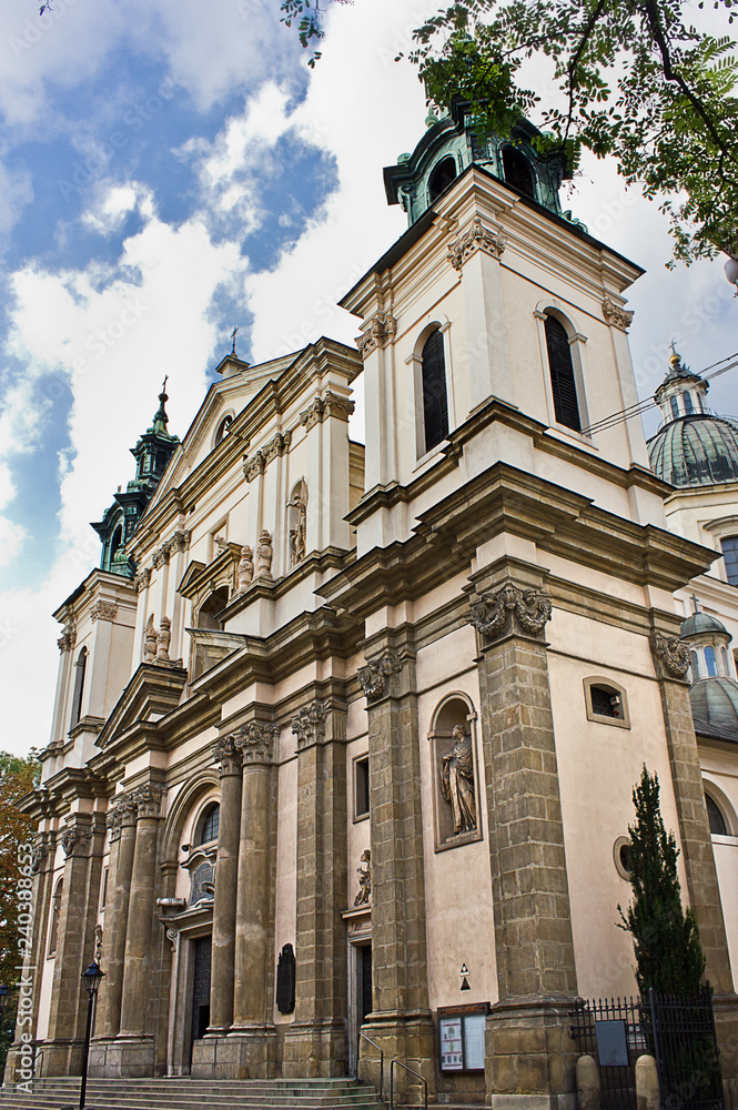 Obraz premium Church of St. Anne in Krakow, Poland. Catholic church of the 17th century in Baroque style. Sights of Europe