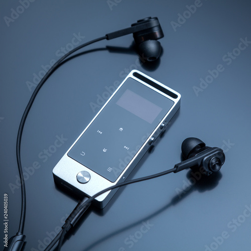 Obraz na płótnie mp3 player on gray background