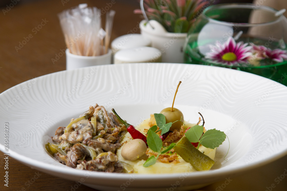 bestroganov with mashed potatoes bestroganov with mashed potatoes