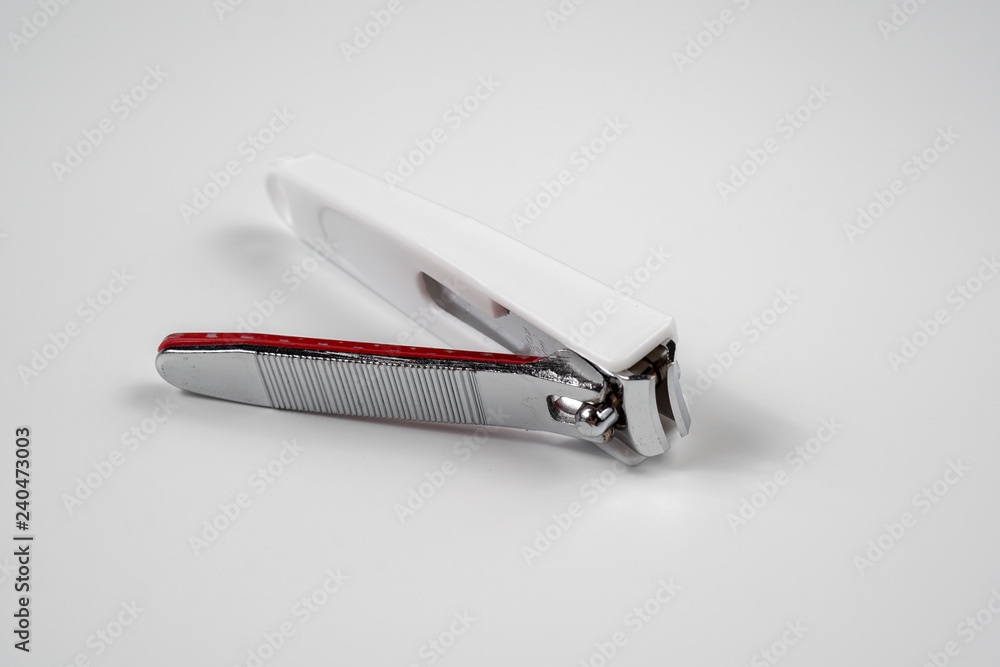 Nail clipper with trap Nail clipper with trap