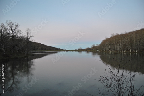 Tramonto sul lago