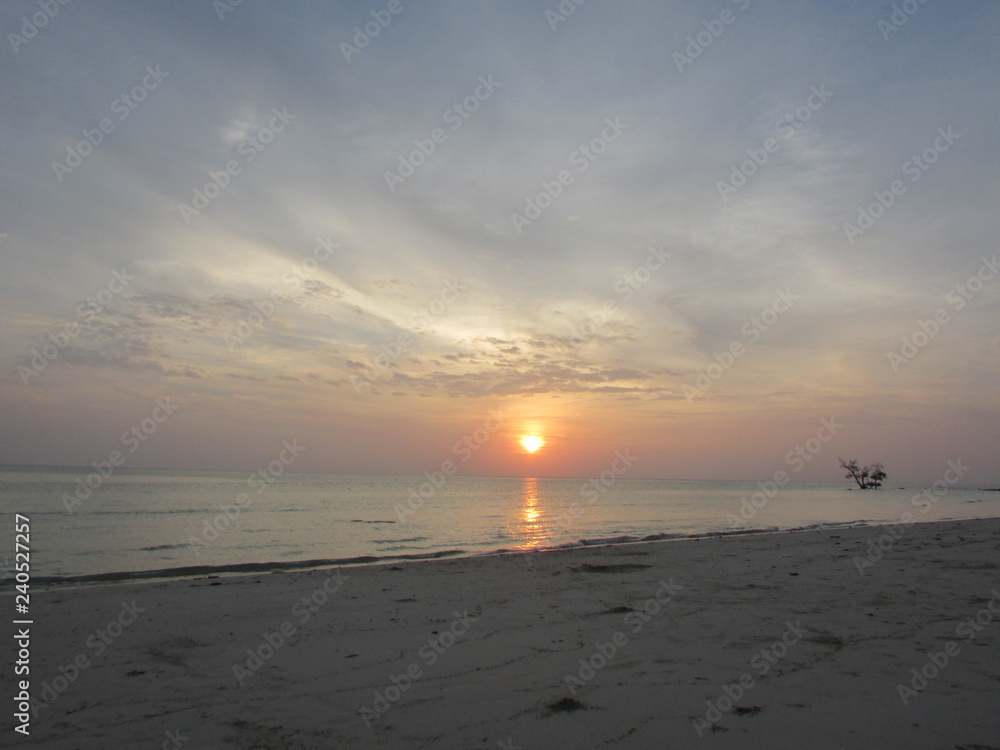 Obraz premium sunset at sea