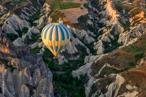 Turkey, Cappadocia, ballooning