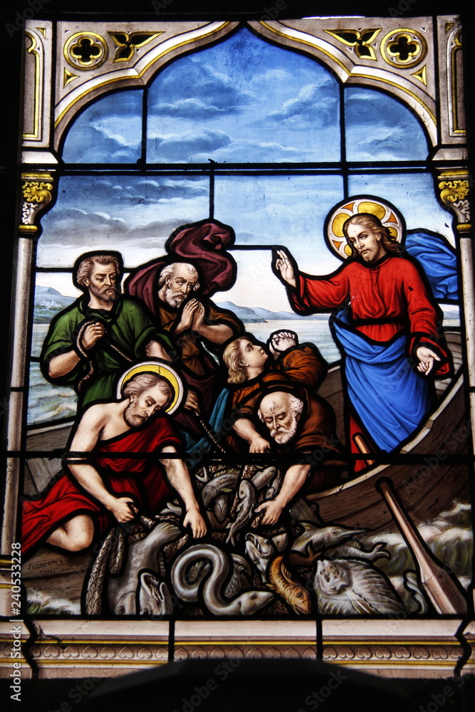 Pêche miraculeuse, vitrail de l'église Saint Seine à Corbigny, Bourgogne
