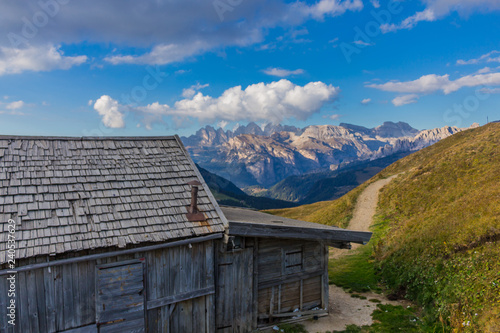 Unterwegs am Passo Sella in den Südtiroler Alpen photo